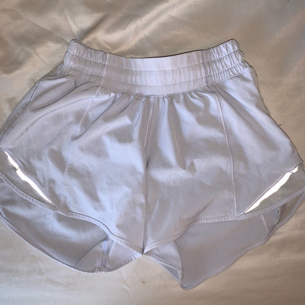 LULULEMON BLUE LINEN HOTTY HOT SIZE 2